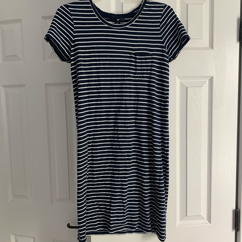 Gap T-shirt dress